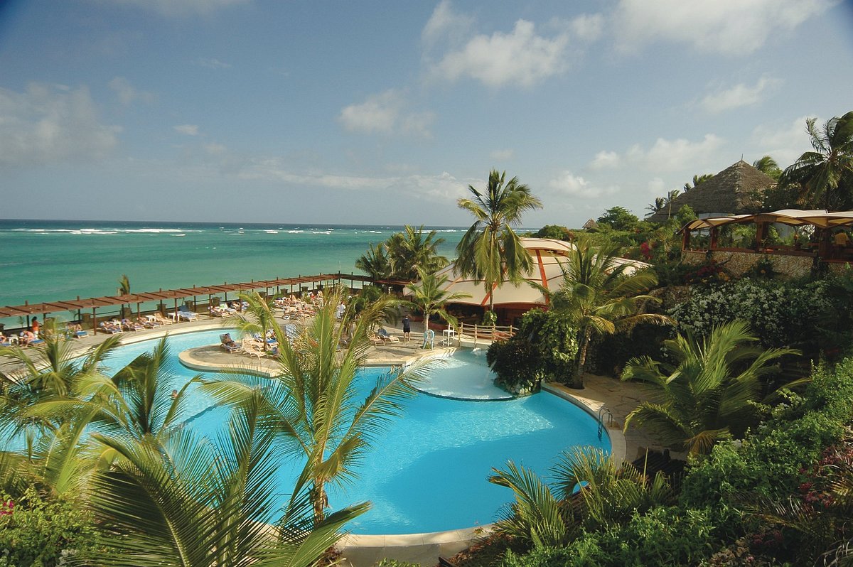 leopard beach resort